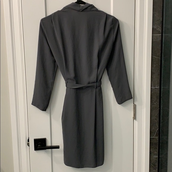 Aritzia Wilfred wrap dress - Picture 2 of 2
